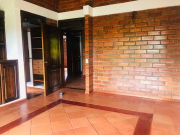 CASA EN ARRIENDO EN EL SECTOR TRES PUERTAS/PEREIRA