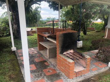 CASA EN ARRIENDO EN EL SECTOR TRES PUERTAS/PEREIRA