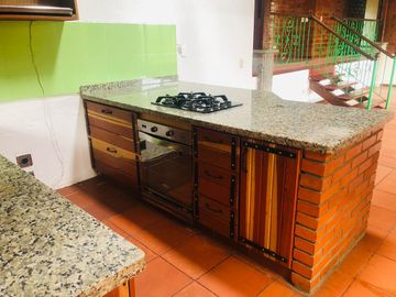 CASA EN ARRIENDO EN EL SECTOR TRES PUERTAS/PEREIRA