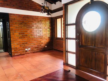 CASA EN ARRIENDO EN EL SECTOR TRES PUERTAS/PEREIRA