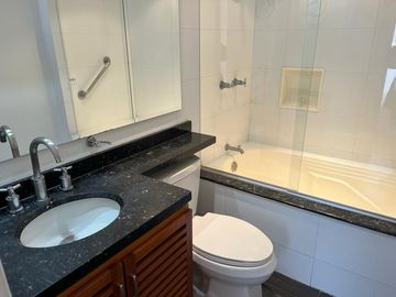 APARTAESTUDIO en ARRIENDO en Bogotá SANTA BARBARA