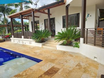 CASA CAMPESTRE en VENTA en Anapoima CONDOMINIO ALTOS DEL CONDADO