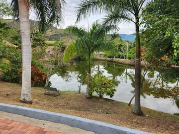 CASA CAMPESTRE en VENTA en Anapoima CONDOMINIO ALTOS DEL CONDADO