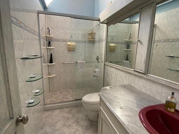 CASA CONDOMINIO en ARRIENDO/VENTA en Bogotá Calatrava