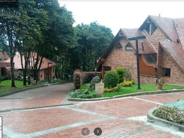 CASA CONDOMINIO en ARRIENDO/VENTA en Bogotá Calatrava
