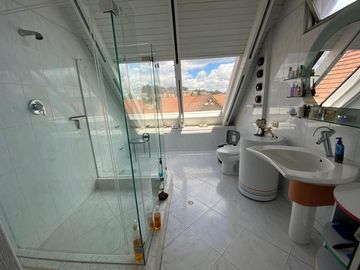 CASA CONDOMINIO en ARRIENDO/VENTA en Bogotá Calatrava