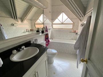 CASA CONDOMINIO en ARRIENDO/VENTA en Bogotá Calatrava