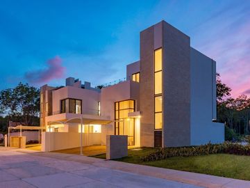 Casas Bali en Playa del Carmen, Combinación perfecta de elegancia y naturaleza