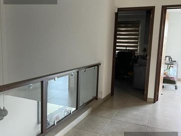 VENTA DE HERMOSA CASA EN PUNTA DEL ESTE