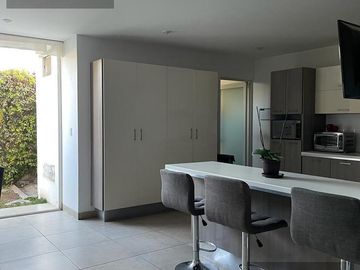 VENTA DE HERMOSA CASA EN PUNTA DEL ESTE