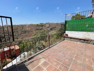 Venta casa en condominio en Lomas Tetela - V323