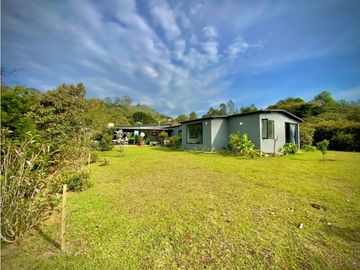 Venta Casa Campestre Con Lago SemiParcelacion Via La Ceja Llanogrande