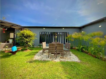 Venta Casa Campestre Con Lago SemiParcelacion Via La Ceja Llanogrande
