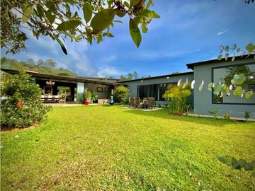 Venta Casa Campestre Con Lago SemiParcelacion Via La Ceja Llanogrande