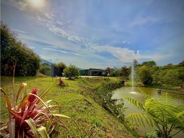 Venta Casa Campestre Con Lago SemiParcelacion Via La Ceja Llanogrande