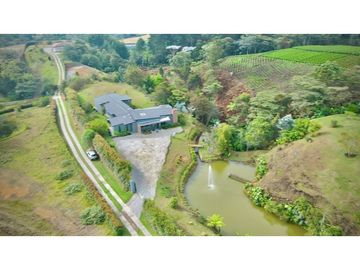 Venta Casa Campestre Con Lago SemiParcelacion Via La Ceja Llanogrande