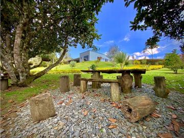Venta Hermosa Casa Campestre como nueva Parcelacion La Ceja