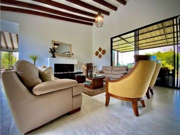 Venta Hermosa Casa Campestre como nueva Parcelacion La Ceja