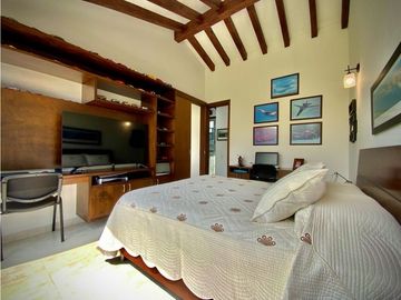 Venta Hermosa Casa Campestre como nueva Parcelacion La Ceja