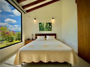 Venta Hermosa Casa Campestre como nueva Parcelacion La Ceja
