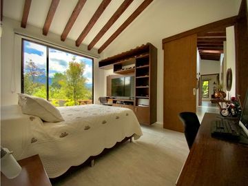Venta Hermosa Casa Campestre como nueva Parcelacion La Ceja