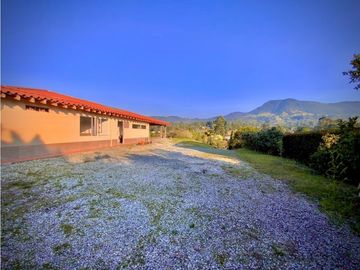 Venta Casa Campestre Parcelación La Ceja