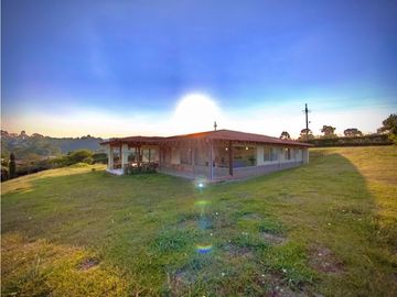 Venta Casa Campestre Parcelación La Ceja