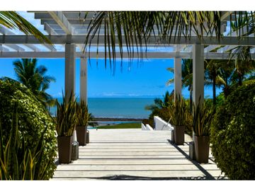 SE VENDE HERMOSO APARTAMENTO EN CASAMAR $ 286,000!!!!!