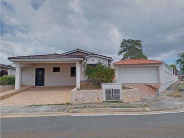 VENTA DE CASA EN SUMMER HILLS (OF)