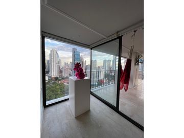 SE VENDE APARTAMENTO PH ALCAZAR - 6533DM