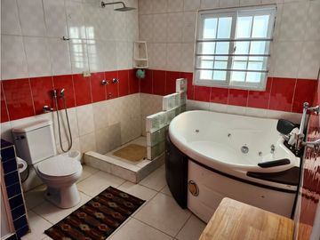 VENDO CASA PORTOBELO