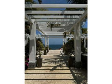 VENTA LUJOSO APARTAMENTO AMOBLADO FRENTE AL MAR SAN CARLOS