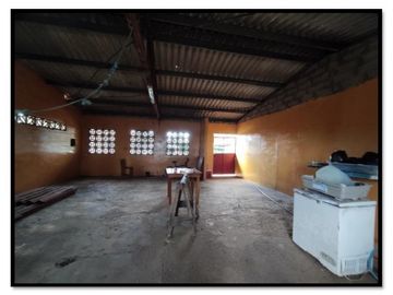 Se VENDE Casa en Puerto Caimito, La Chorrera