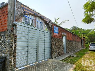 CASA EN VENTA EN LOS MEDANOS, TECOLUTLA, VER.