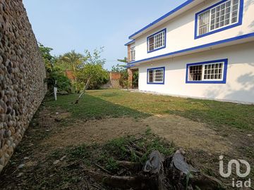 CASA EN VENTA EN LOS MEDANOS, TECOLUTLA, VER.