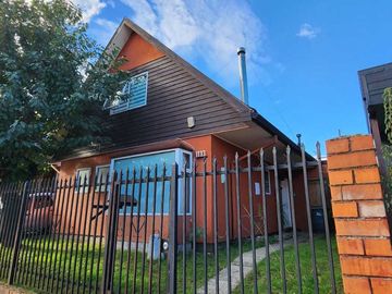 OPORUINIDAD Vendemos casa en parque Krahmer, a 10 minuntos del centro,5 minhospital y colegios en Valdivia