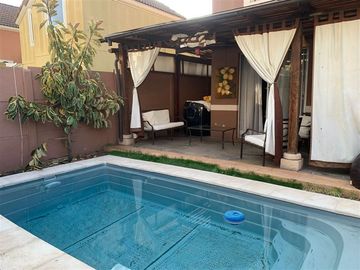 Casa en Venta en Harás de Huechuraba!con piscina!