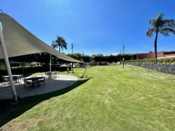 Casa en venta en La Isla Lomas de Angelópolis, lujo y confort en gran zona.