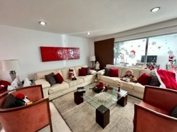 Casa en venta en La Isla Lomas de Angelópolis, lujo y confort en gran zona.