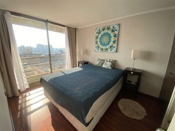 Departamento en Venta en Monjitas esquina Enrique Mac Iver
