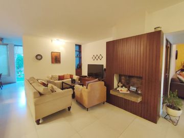 CASA EN VENTA EN CERCA DE LA MINERVA, VALLARTA NORTE
