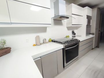 CASA EN VENTA EN CERCA DE LA MINERVA, VALLARTA NORTE