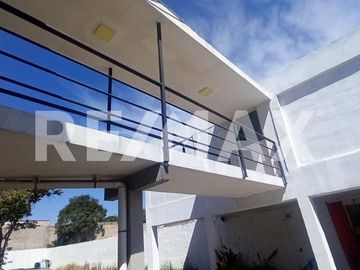 CASA COMERCIAL EN VENTA EN SAN ISIDRO ZAPOPAN