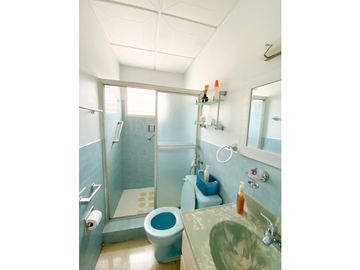 BETANIA / MIRAFLORES / 326m2 / 2 NIVELES / 3 HABITACIONES