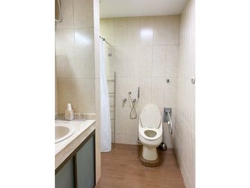 BETANIA / MIRAFLORES / 326m2 / 2 NIVELES / 3 HABITACIONES