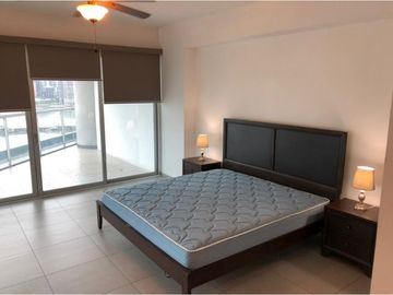 Venta: Apartamento amoblado en Yacht Club, Avenida Balboa