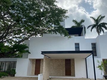 Casa en venta en Mérida,  Privada Alameda City Home Chuburná