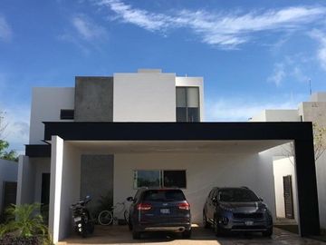 Casa en Venta en Mérida, Privada Arbórea, Conkal( 27 )