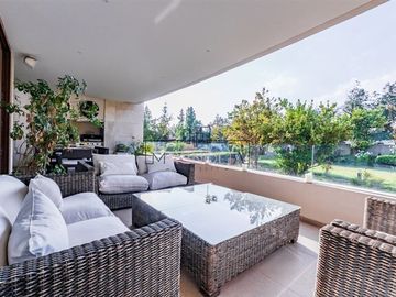 Departamento en Venta en ESPECTACULAR DUPLEX CON JARDÍN PRIVADO
