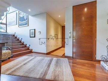 Departamento en Venta en ESPECTACULAR DUPLEX CON JARDÍN PRIVADO